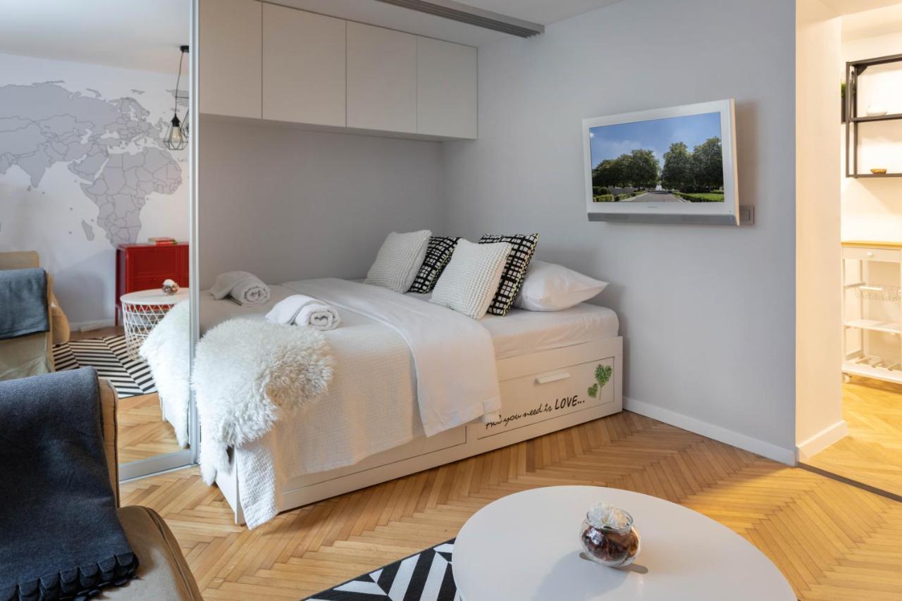 Modern Studio Near British Square Apartment Загреб Екстериор снимка