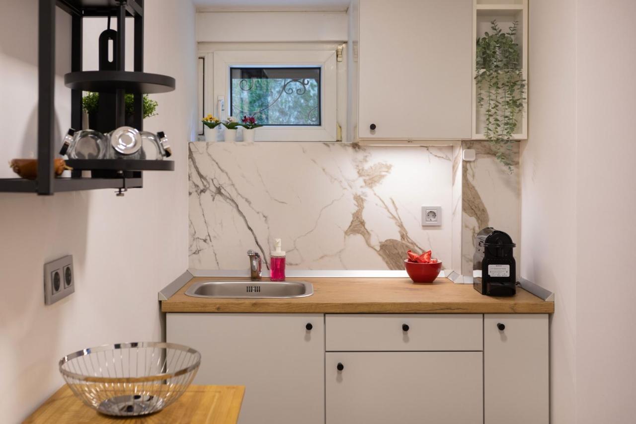Modern Studio Near British Square Apartment Загреб Екстериор снимка